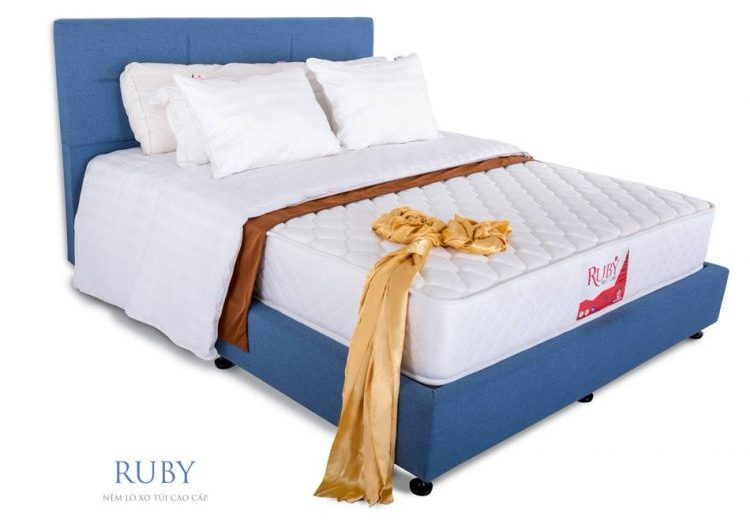 Nệm lò xo Túi Ruby Vạn Thành
