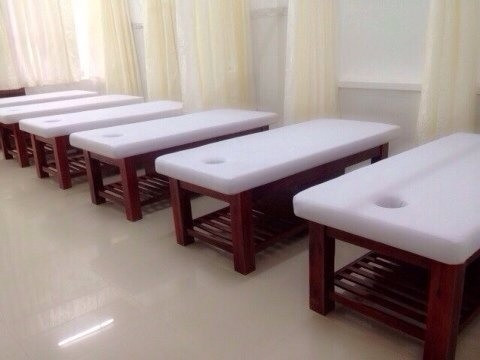 Nệm Spa Khoét Lỗ Bọc Simili Tại Đà Nẵng